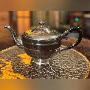 Vintage Rogers Co. Silver Plate Teapot • Ornate Black Handle • Collectible ✨